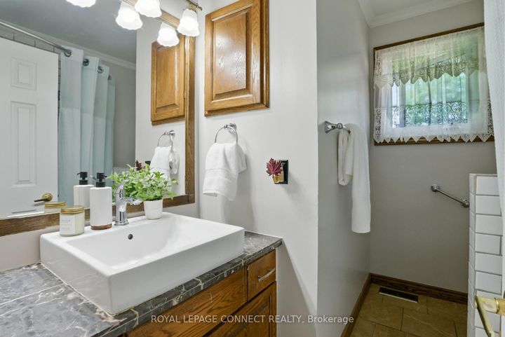 Photo 16 at 764 Westdale Street, Northglen, Oshawa