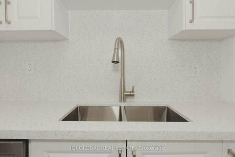 Photo 2 at 1202 - 390 Dixon Road SE, The Westway, Toronto