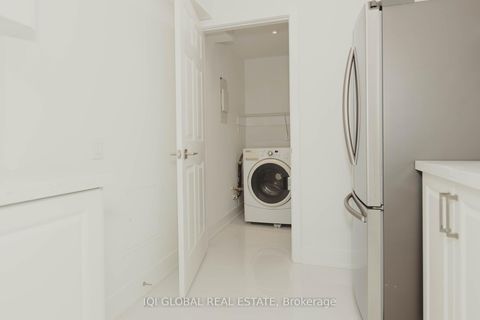 Photo 4 at 1202 - 390 Dixon Road SE, The Westway, Toronto