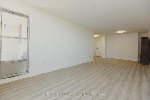 Photo 10 at 1202 - 390 Dixon Road SE, The Westway, Toronto