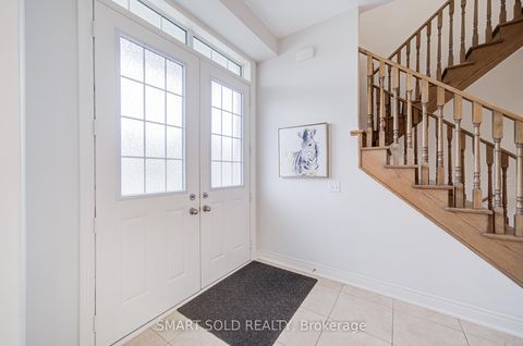 Photo 5 at 238 Hartwell Way, Bayview Northeast, Aurora