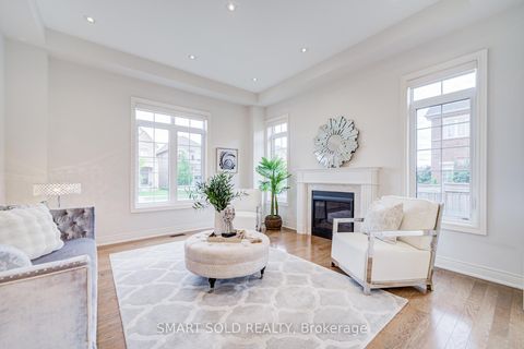 Photo 14 at 238 Hartwell Way, Bayview Northeast, Aurora