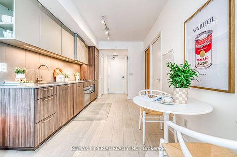 Photo 3 at 3202 - 19 WESTERN BATTERY Road, Niagara, Toronto