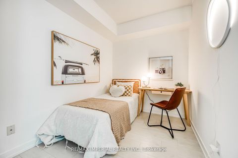 Photo 5 at 3202 - 19 WESTERN BATTERY Road, Niagara, Toronto