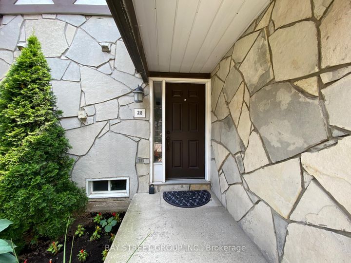Photo 1 at 28 - 2200 Glenwood School Drive, Freeman, Burlington