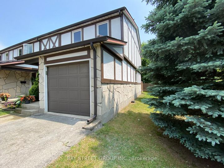 Photo 2 at 28 - 2200 Glenwood School Drive, Freeman, Burlington