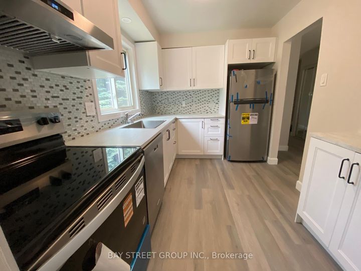 Photo 3 at 28 - 2200 Glenwood School Drive, Freeman, Burlington