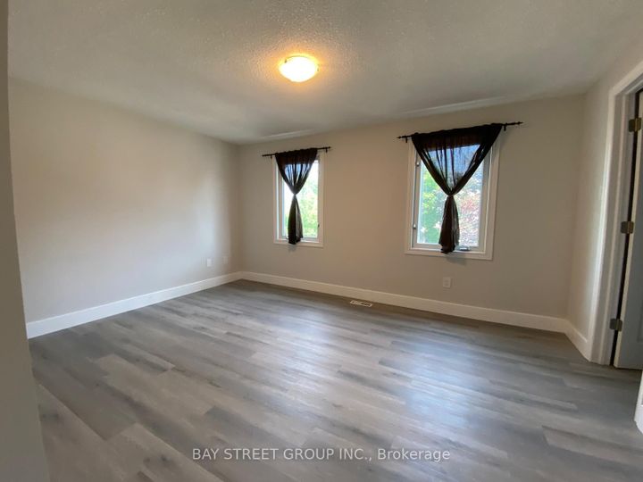 Photo 11 at 28 - 2200 Glenwood School Drive, Freeman, Burlington