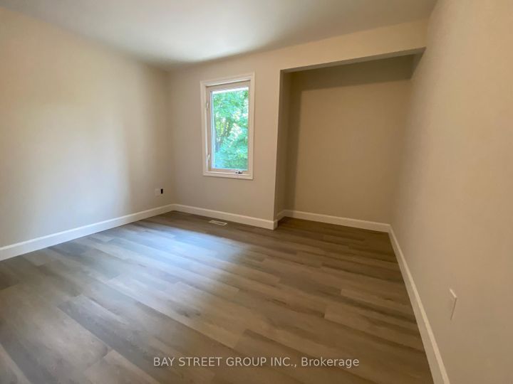 Photo 14 at 28 - 2200 Glenwood School Drive, Freeman, Burlington