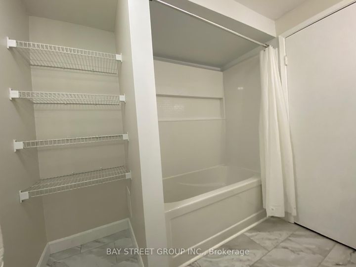 Photo 17 at 28 - 2200 Glenwood School Drive, Freeman, Burlington