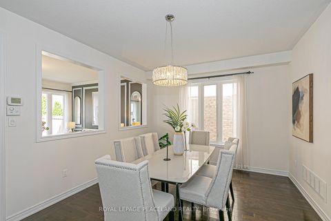 Photo 4 at 10 Pavlova Crescent, Oak Ridges, Richmond Hill