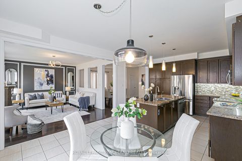 Photo 9 at 10 Pavlova Crescent, Oak Ridges, Richmond Hill