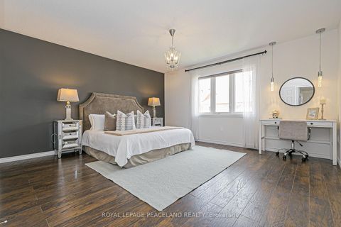 Photo 19 at 10 Pavlova Crescent, Oak Ridges, Richmond Hill