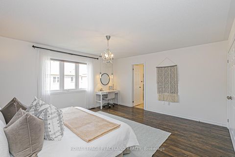 Photo 25 at 10 Pavlova Crescent, Oak Ridges, Richmond Hill