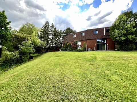 Photo 6 at 43 - 286 Sprucewood Court, L'Amoreaux, Toronto