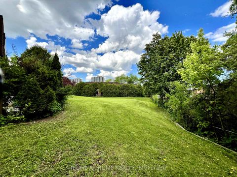 Photo 11 at 43 - 286 Sprucewood Court, L'Amoreaux, Toronto