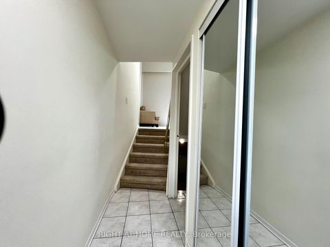 Photo 18 at 43 - 286 Sprucewood Court, L'Amoreaux, Toronto