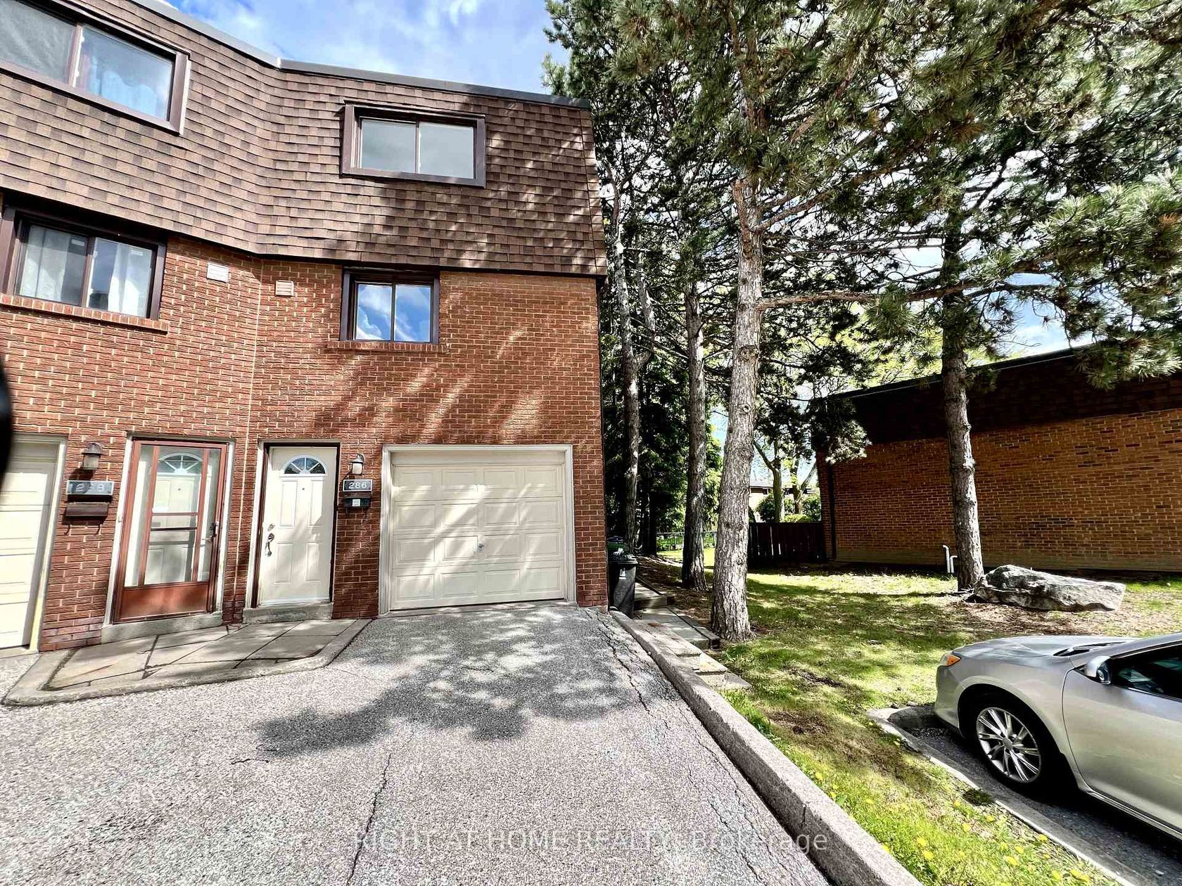 43 - 286 Sprucewood Court, L'Amoreaux, Toronto 