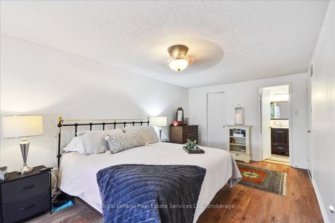 Photo 15 at 2248 MacLennan Drive, RO River Oaks, Oakville