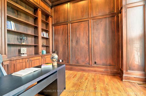 Photo 2 at 120 Homewood Avenue, Newtonbrook West, Toronto