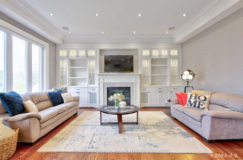 Photo 11 at 120 Homewood Avenue, Newtonbrook West, Toronto