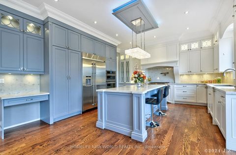 Photo 15 at 120 Homewood Avenue, Newtonbrook West, Toronto