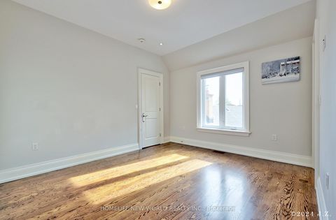 Photo 28 at 120 Homewood Avenue, Newtonbrook West, Toronto