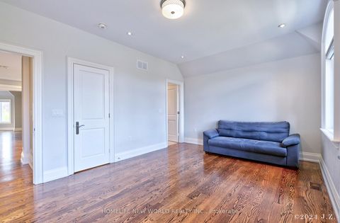 Photo 33 at 120 Homewood Avenue, Newtonbrook West, Toronto