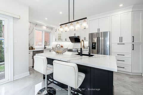 Photo 10 at 11 Fortune Crescent, Rouge Woods, Richmond Hill