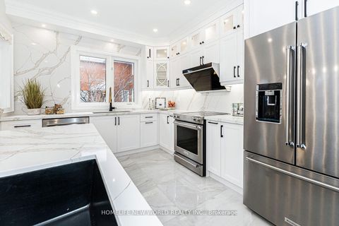 Photo 11 at 11 Fortune Crescent, Rouge Woods, Richmond Hill