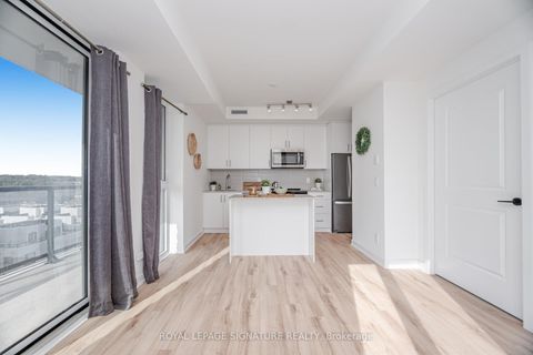 Photo 14 at 906 - 335 Wheat Boom Drive, JM Joshua Meadows, Oakville