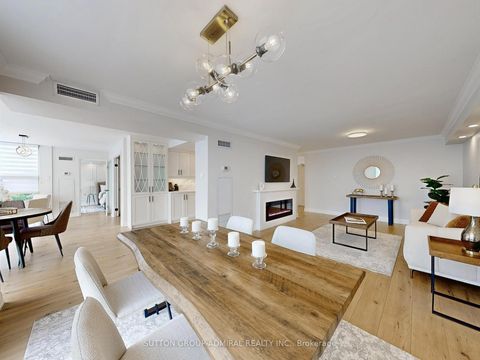 Photo 7 at 717 - 20 Harding Boulevard W, North Richvale, Richmond Hill