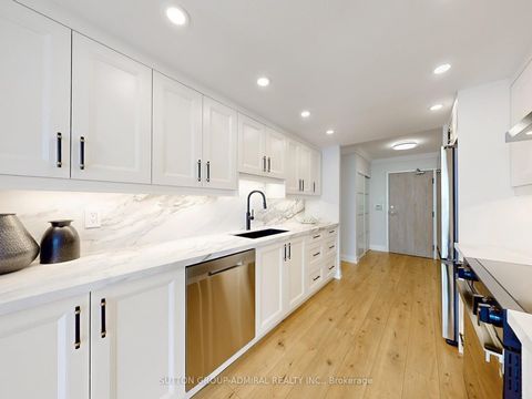 Photo 10 at 717 - 20 Harding Boulevard W, North Richvale, Richmond Hill