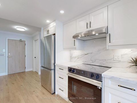 Photo 11 at 717 - 20 Harding Boulevard W, North Richvale, Richmond Hill