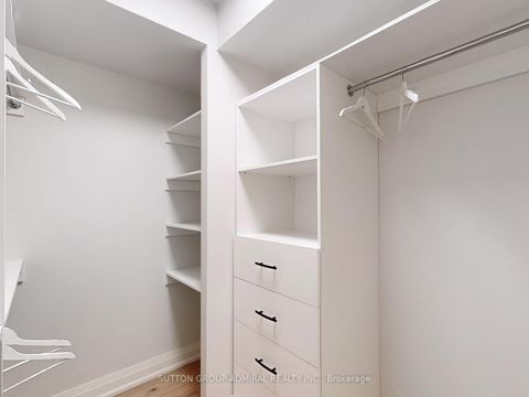 Photo 15 at 717 - 20 Harding Boulevard W, North Richvale, Richmond Hill