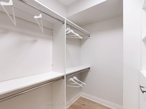 Photo 16 at 717 - 20 Harding Boulevard W, North Richvale, Richmond Hill