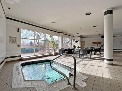 Photo 25 at 717 - 20 Harding Boulevard W, North Richvale, Richmond Hill