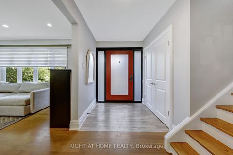 Photo 8 at 8 Hillavon Drive, Rosethorn, Toronto