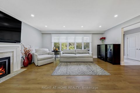 Photo 12 at 8 Hillavon Drive, Rosethorn, Toronto