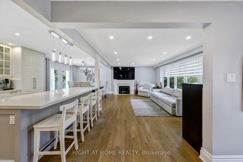 Photo 16 at 8 Hillavon Drive, Rosethorn, Toronto
