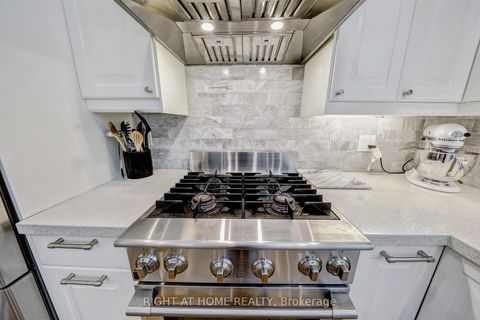 Photo 18 at 8 Hillavon Drive, Rosethorn, Toronto