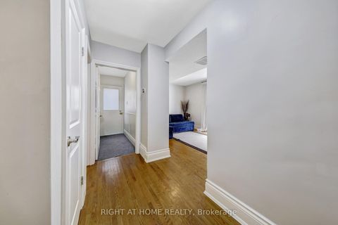 Photo 33 at 8 Hillavon Drive, Rosethorn, Toronto
