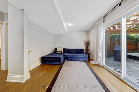 Photo 34 at 8 Hillavon Drive, Rosethorn, Toronto