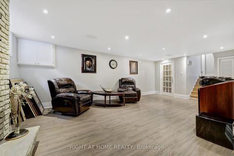 Photo 37 at 8 Hillavon Drive, Rosethorn, Toronto