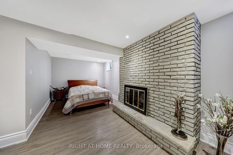 Photo 38 at 8 Hillavon Drive, Rosethorn, Toronto