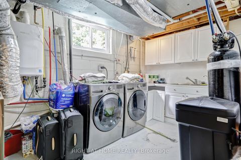 Photo 40 at 8 Hillavon Drive, Rosethorn, Toronto