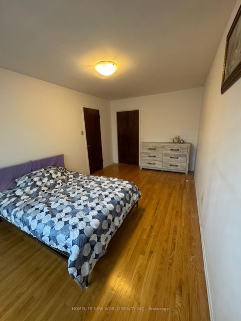 Photo 2 at 5 Pindar Crescent, Pleasant View, Toronto