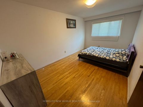 Photo 3 at 5 Pindar Crescent, Pleasant View, Toronto