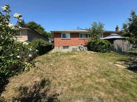 Photo 4 at 5 Pindar Crescent, Pleasant View, Toronto