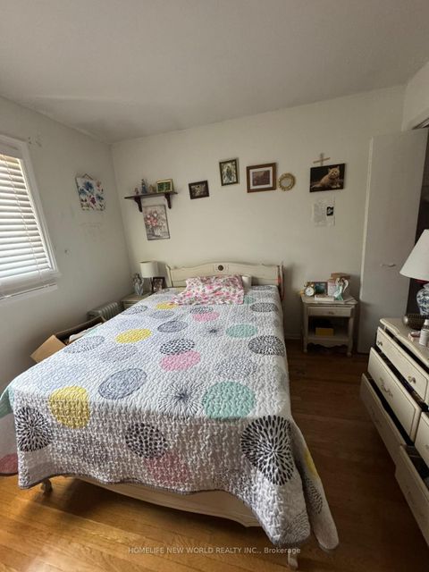 Photo 5 at 5 Pindar Crescent, Pleasant View, Toronto